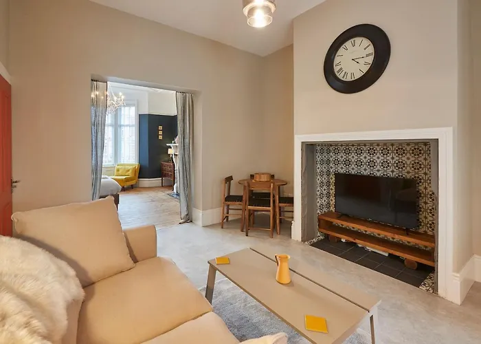 Host & Stay - Northville Arrifana
