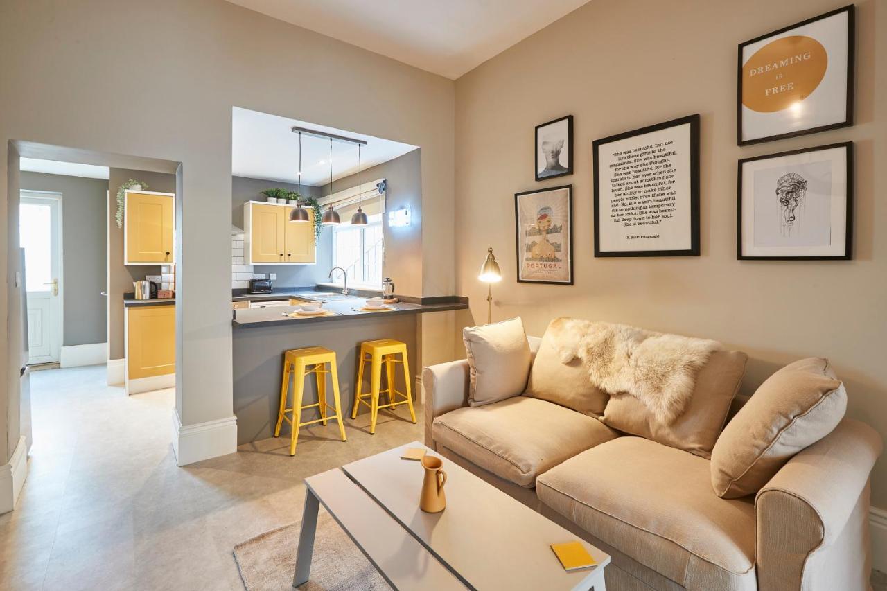 Host & - Northville Arrifana Apartment